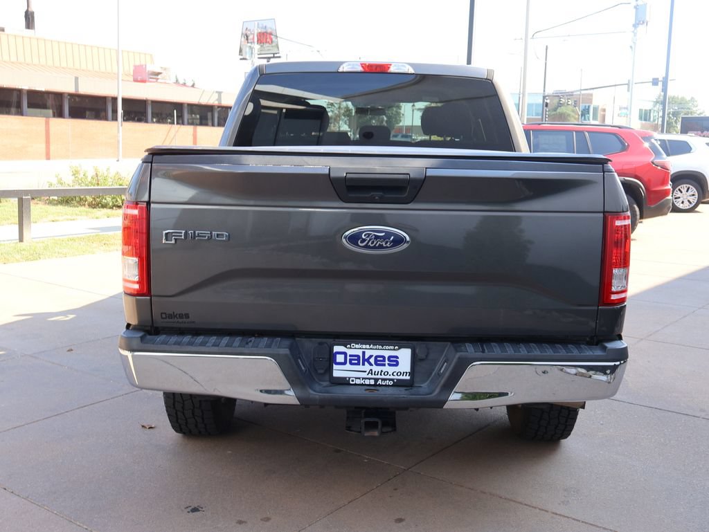 Used 2017 Ford F150 XLT AWD/4WD image 4