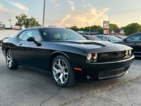 Used 2016 Dodge Challenger SXT Plus RWD image 12