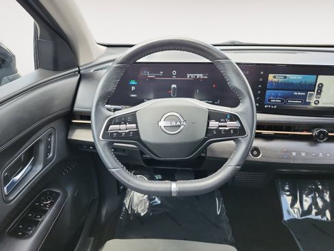 Used 2023 Nissan Ariya AWD image 12