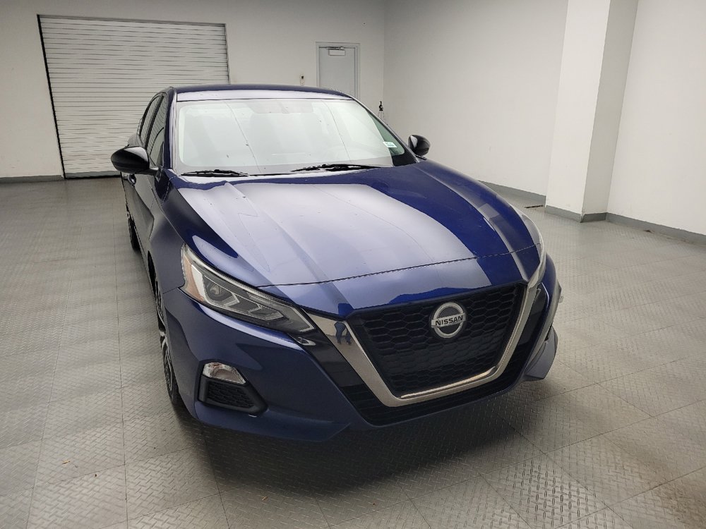 Used 2019 Nissan Altima 2.5 SR FWD image 14