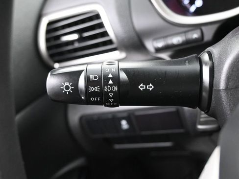 Used 2020 Mitsubishi Eclipse Cross LE AWD/4WD image 13
