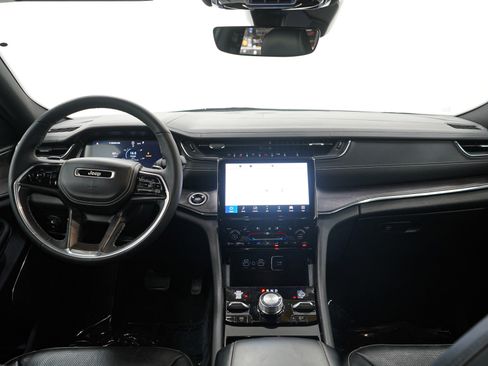 Used 2024 Jeep Grand Cherokee L Overland image 19