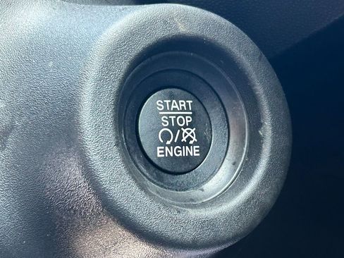 Used 2024 RAM ProMaster 2500 image 22