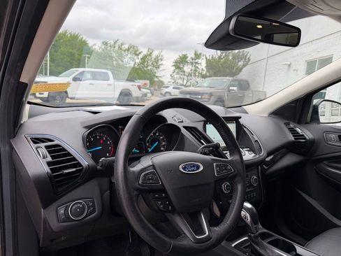 Used 2019 Ford Escape Titanium FWD image 10