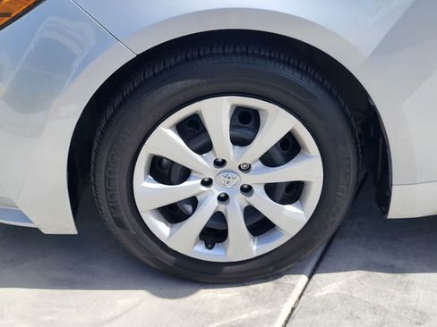 Used 2024 Toyota Corolla LE FWD image 8
