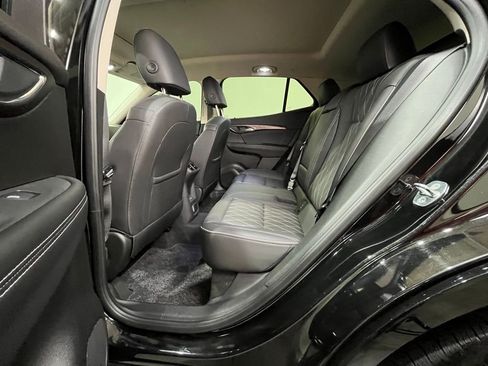 Used 2023 Buick Envision Avenir image 18