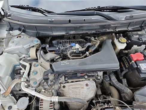 Used 2019 Nissan Rogue SV image 28