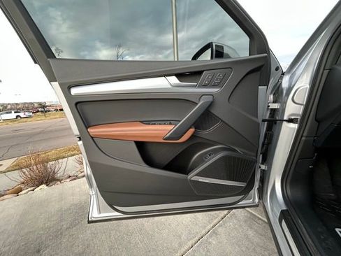 Used 2024 Audi Q5 2.0T Premium Plus w/ Premium Plus Package image 21