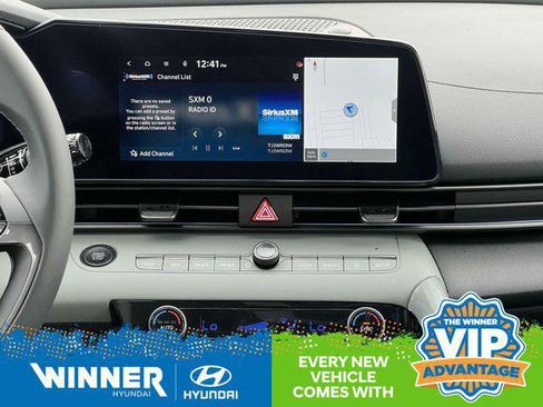 New 2025 Hyundai Elantra Limited image 20