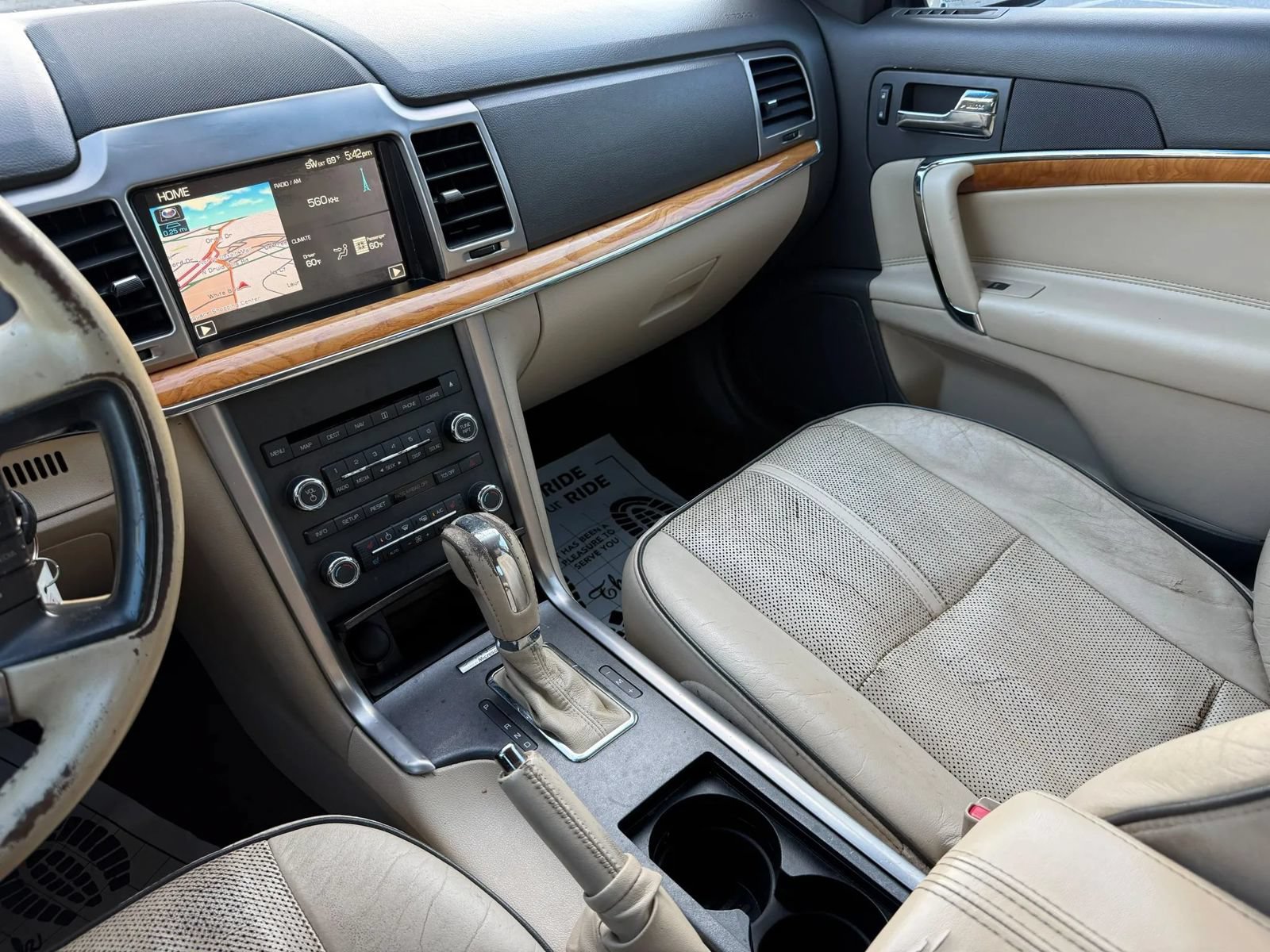Used 2012 Lincoln MKZ FWD image 12