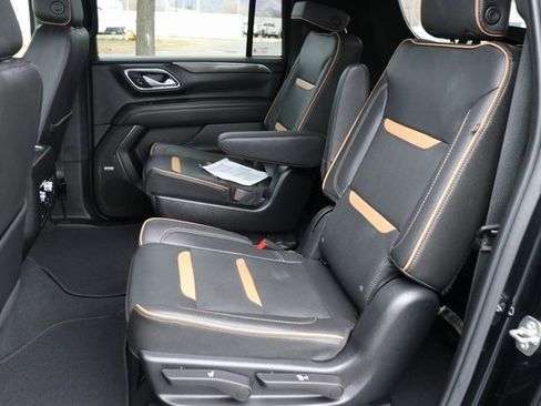 Used 2023 GMC Yukon XL AT4 w/ AT4 Premium Package image 14