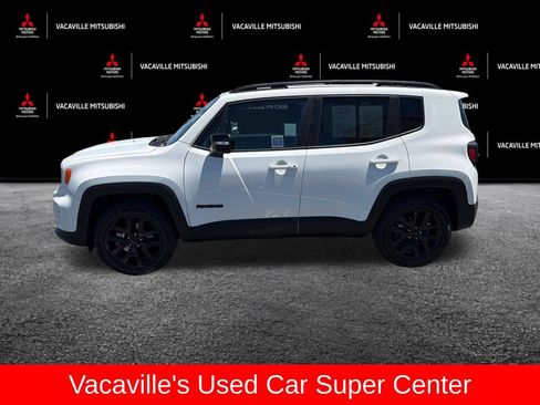 Used 2022 Jeep Renegade Altitude AWD/4WD image 2