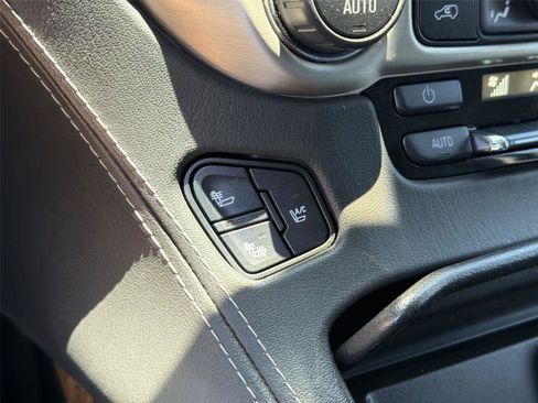 Used 2016 GMC Yukon XL Denali AWD/4WD image 36