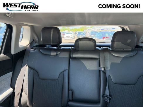 Used 2022 Jeep Compass Latitude w/ Convenience Group AWD/4WD image 9