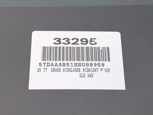 Certified 2025 Toyota Grand Highlander XLE image 18