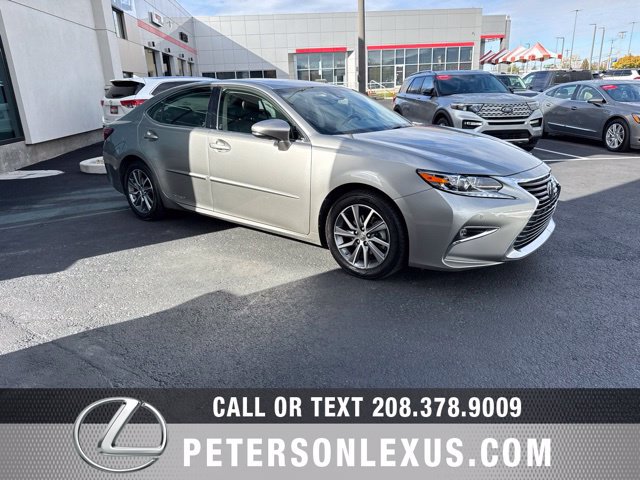 Used 2016 Lexus ES 300h w/ Luxury Package w/Wood Trim FWD image 8