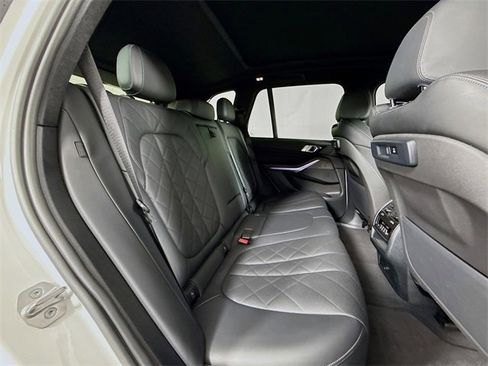 Used 2023 BMW X5 sDrive40i image 29