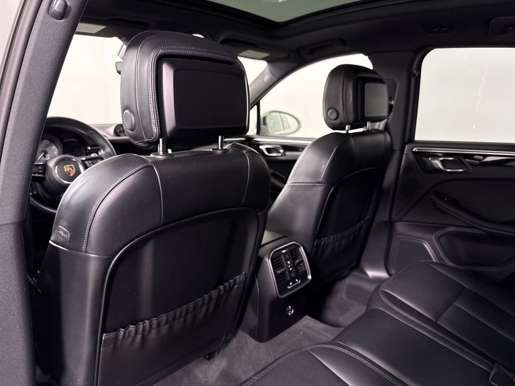 Certified 2024 Porsche Macan S w/ Premium Plus Package AWD/4WD image 25
