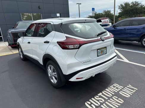 Used 2025 Nissan Kicks Play S FWD image 4