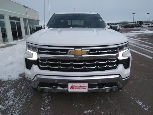 Used 2023 Chevrolet Silverado 1500 LTZ w/ Technology Package image 3
