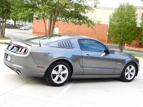 Used 2014 Ford Mustang GT RWD image 37