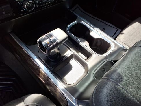 Used 2023 Chevrolet Silverado 1500 RST image 18