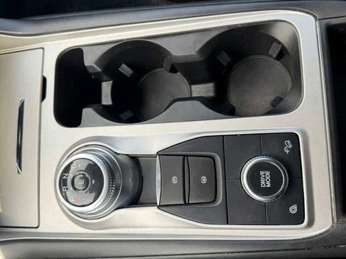 Used 2022 Ford Explorer XLT w/ Class IV Trailer Tow Package image 22