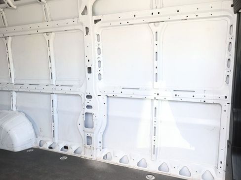 Used 2024 RAM ProMaster 2500 w/ Convenience Group image 24