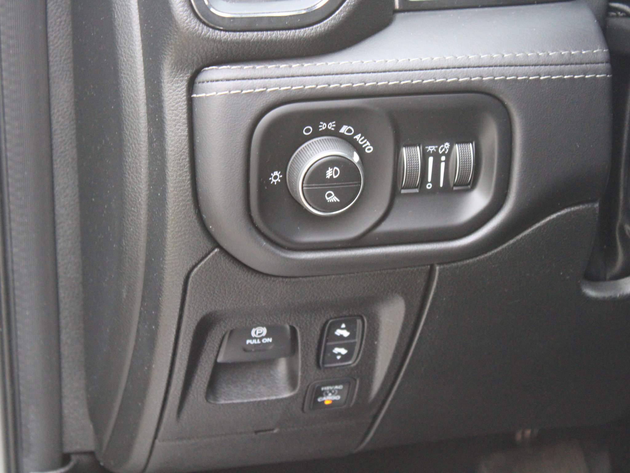 Used 2022 RAM 1500 Limited w/ Bed Utility Group AWD/4WD image 15