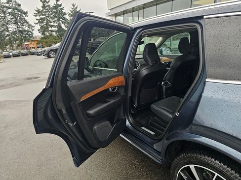 Used 2022 Volvo XC90 T8 Inscription Expression w/ Advanced Package image 16