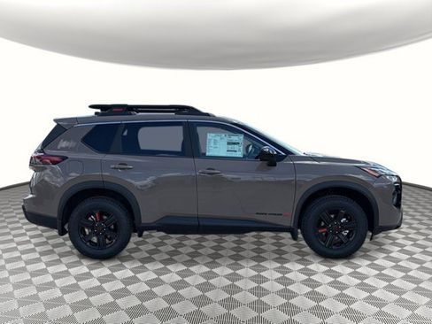 New 2026 Nissan Rogue Rock Creek image 6