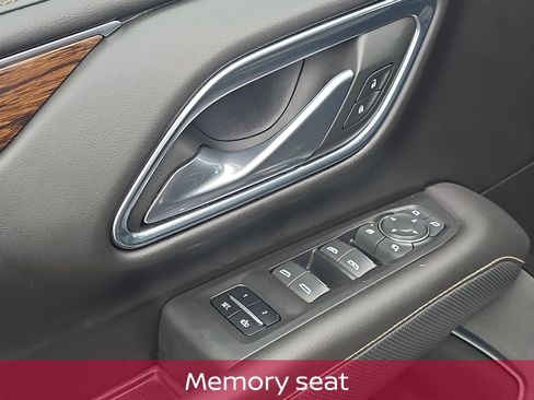 Used 2023 Chevrolet Tahoe Premier image 15