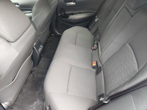 Used 2025 Toyota Corolla SE w/ SE Package image 31