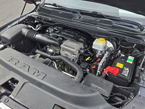 Used 2019 RAM 1500 Laramie image 55