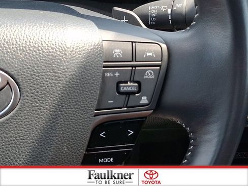 Certified 2025 Toyota Camry SE FWD image 21