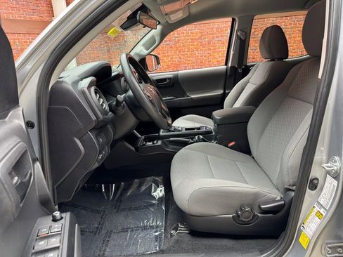 Used 2023 Toyota Tacoma SR image 22