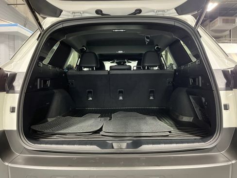 Used 2026 Subaru Outback Limited AWD/4WD image 34