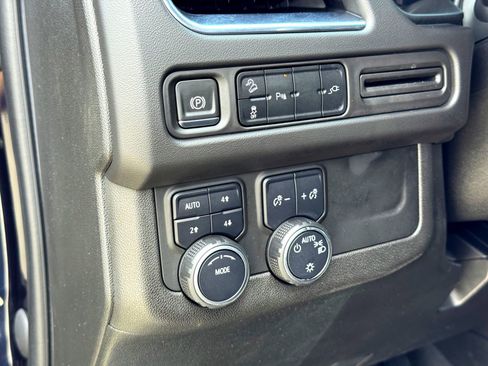 Used 2021 Chevrolet Tahoe Z71 w/ Rear Media and Nav Package AWD/4WD image 14