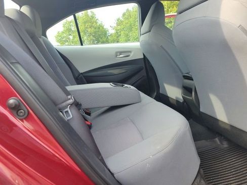 Used 2022 Toyota Corolla SE image 19