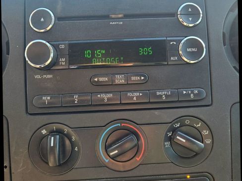 Used 2009 Ford F350 Lariat image 24