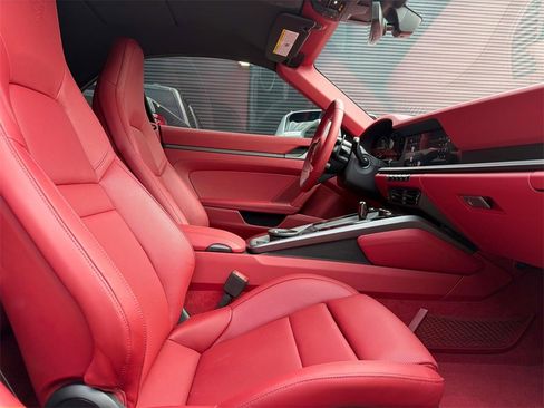 Certified 2026 Porsche 911 Carrera image 17