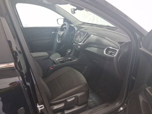 Used 2024 Chevrolet Equinox LT image 17