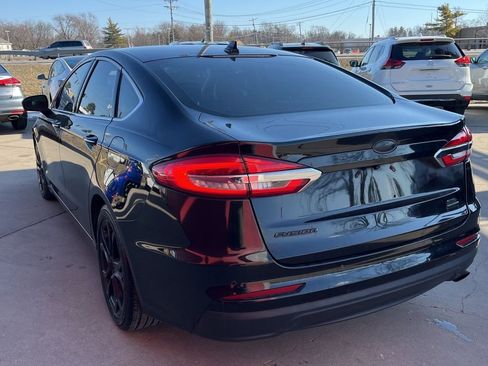 Used 2019 Ford Fusion SEL image 5