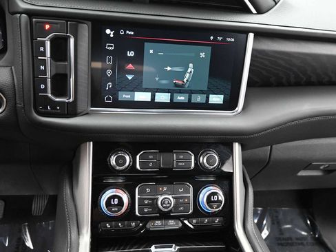 Used 2022 GMC Yukon XL Denali AWD/4WD image 20
