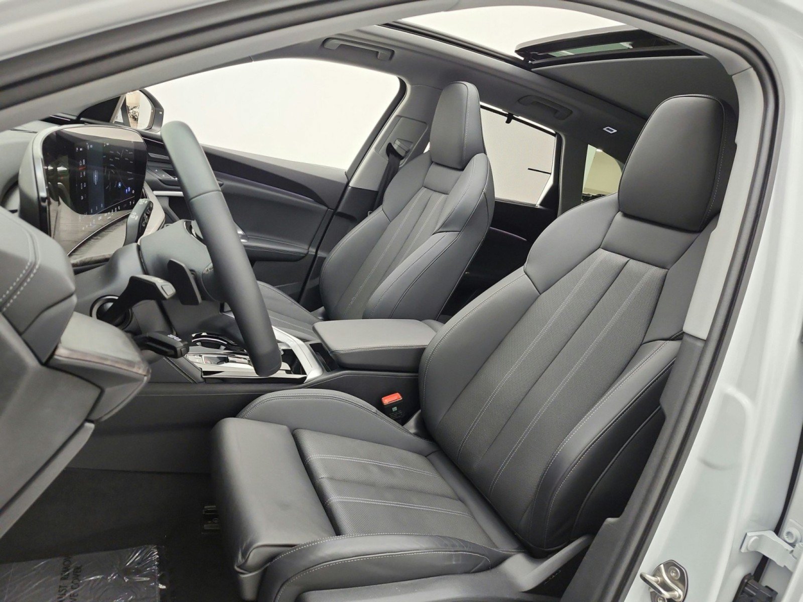 Used 2025 Audi Q5 Premium Plus AWD/4WD image 10