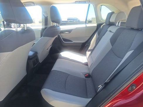 Used 2023 Toyota RAV4 XLE w/ Convenience Package AWD/4WD image 15