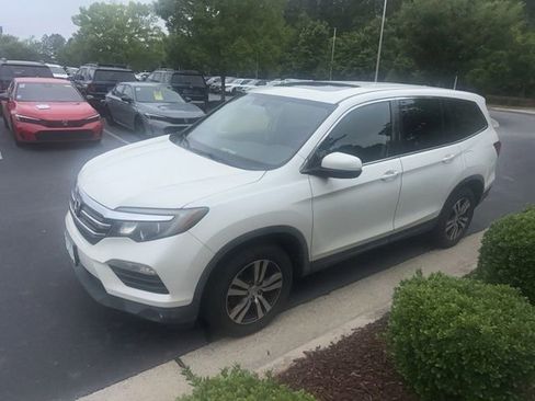 Used 2017 Honda Pilot EX-L image 11