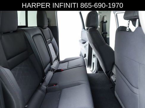 Used 2025 Nissan Frontier SV w/ SV Convenience Package image 72