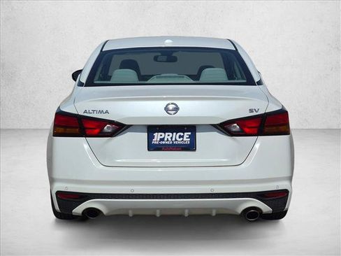 Used 2019 Nissan Altima 2.5 SV FWD image 7