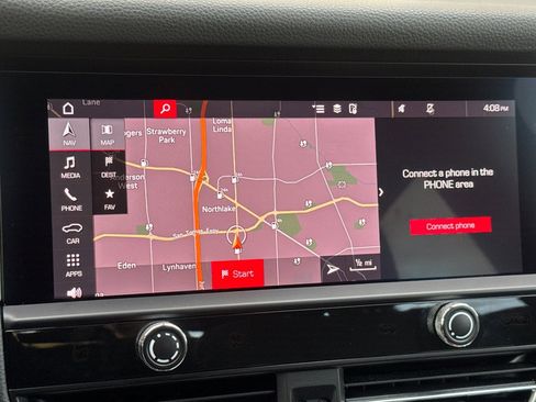 Used 2024 Porsche Macan image 19